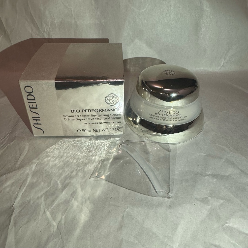 Shiseido cream 1.7oz